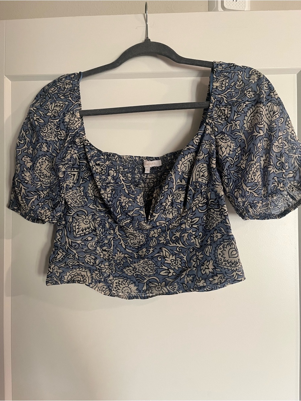 Blue Floral Puff-Sleeve Crop Top